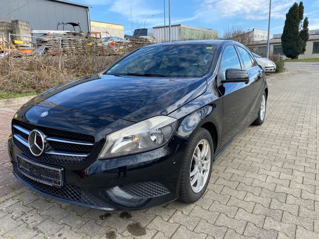 Mercedes-Benz A 180 A -Klasse BlueEfficiency*NAVI*EURO6*