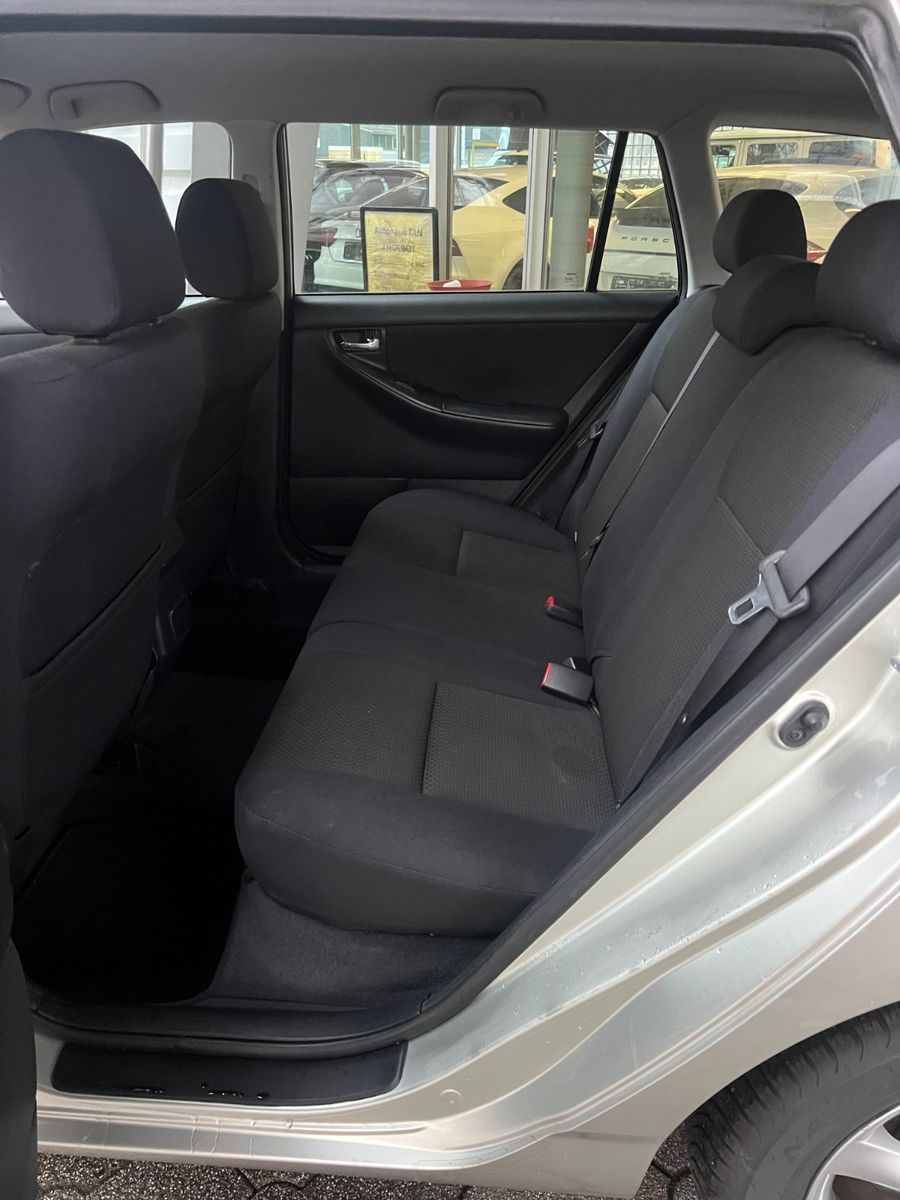 Fahrzeugabbildung Toyota Corolla Kombi 1.6 Sol * KLIMAAUTOMATIK *