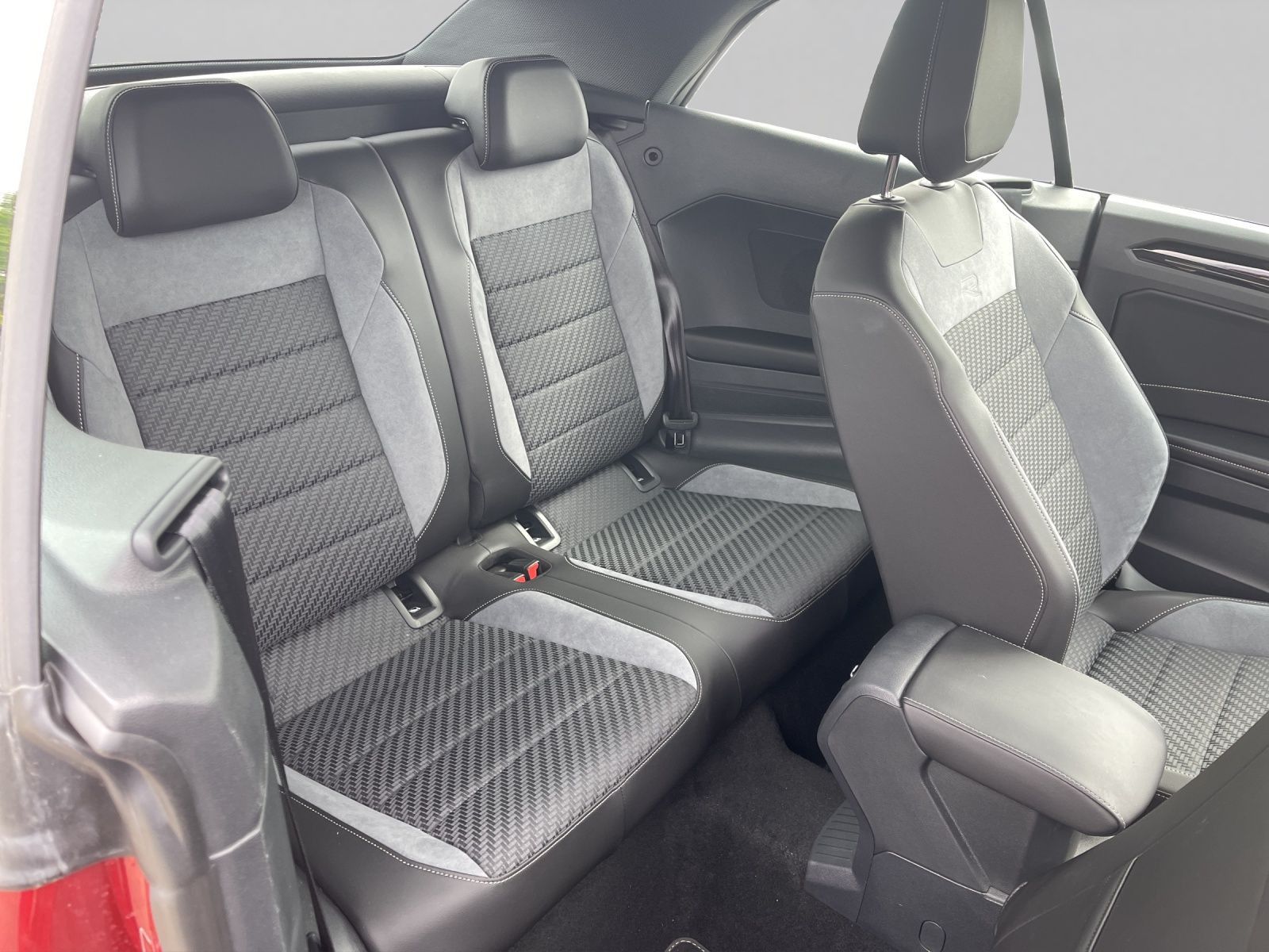 Volkswagen T-Roc - Bild 7