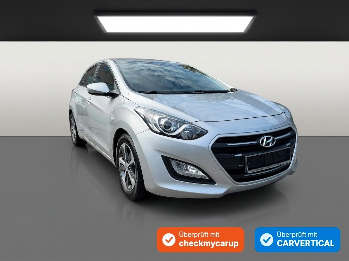Hyundai i30 YES! 1.6 CRDi PDC Tüv Neu 1.Hand