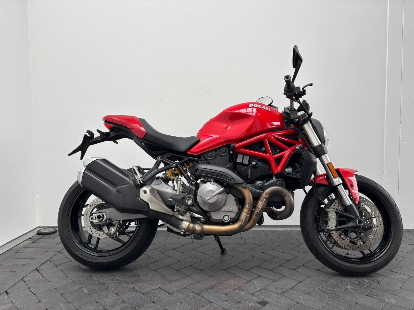 Ducati Monster 821