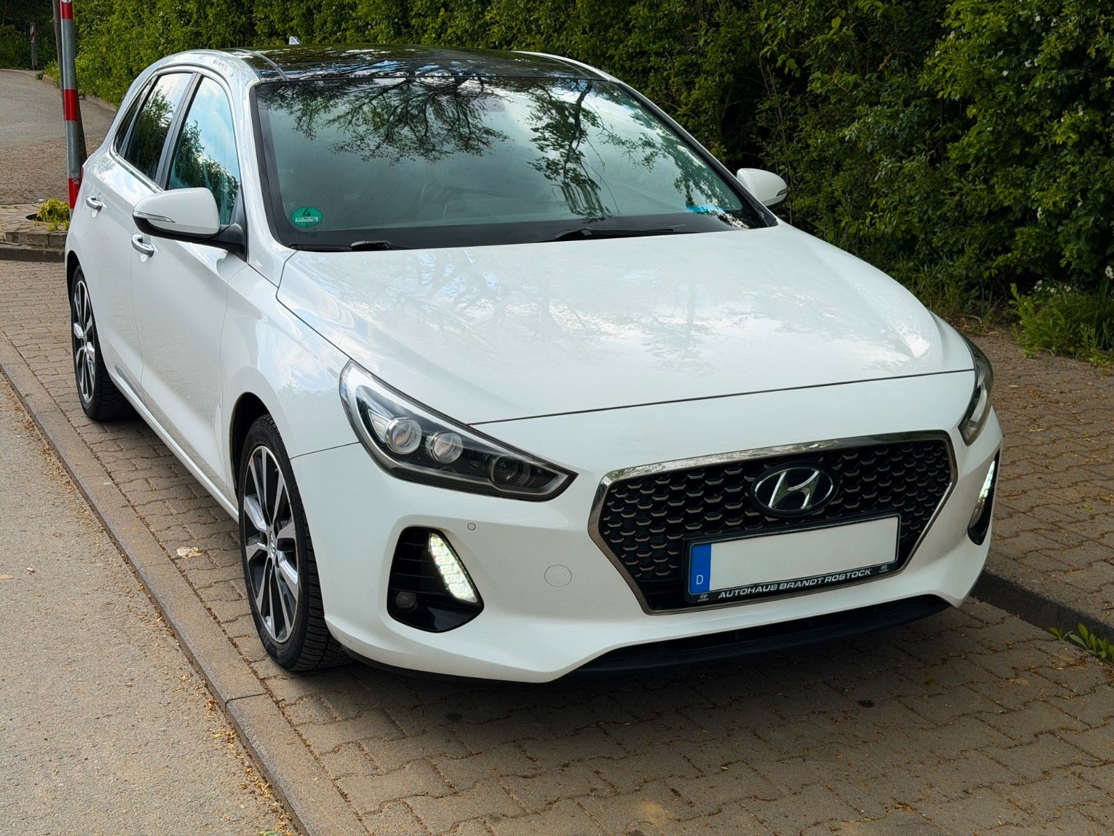 HYUNDAI i30