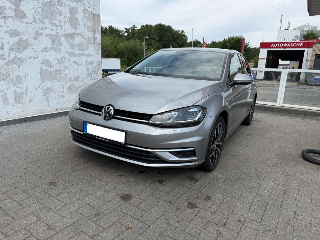 Image of Volkswagen Golf