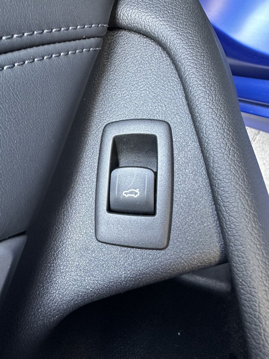 Fahrzeugabbildung BMW M5 Competition NAV+LED+KERAMIK+KAMERA+20ZOLL+1HD