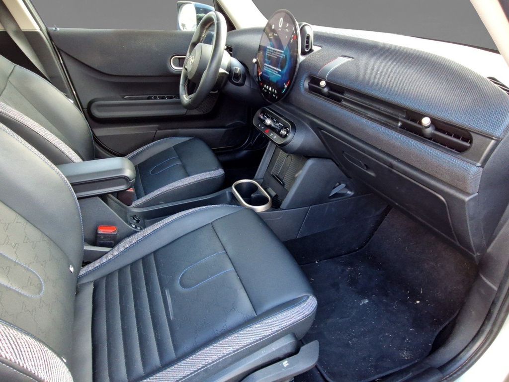 MINI Cooper C 2024