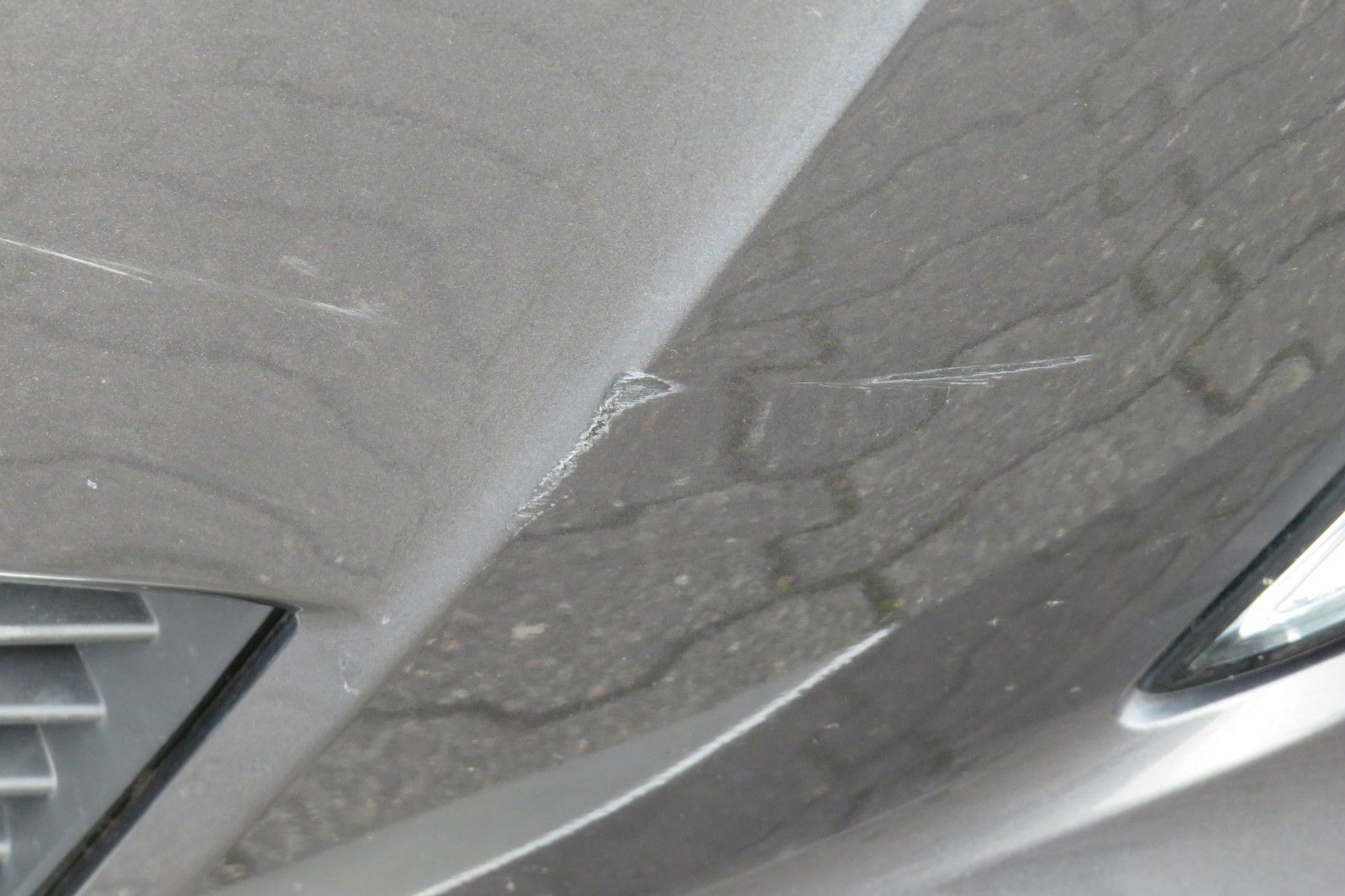 Fahrzeugabbildung Peugeot 2008 GT 1.2 PURETECH NAVI KAMERA PDC ACC 1.HAND