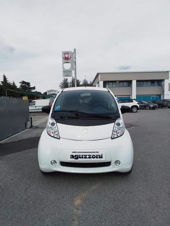 Image of Peugeot iOn
