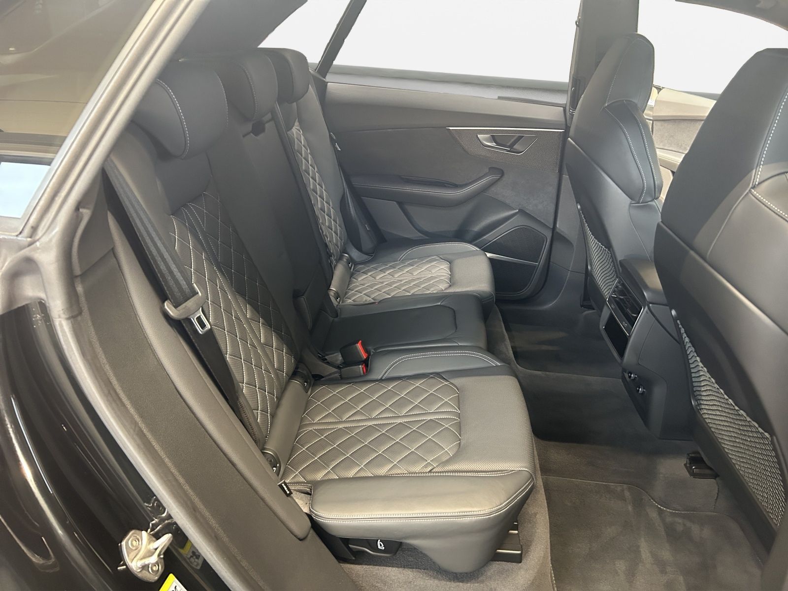 Audi SQ8 - Bild 16