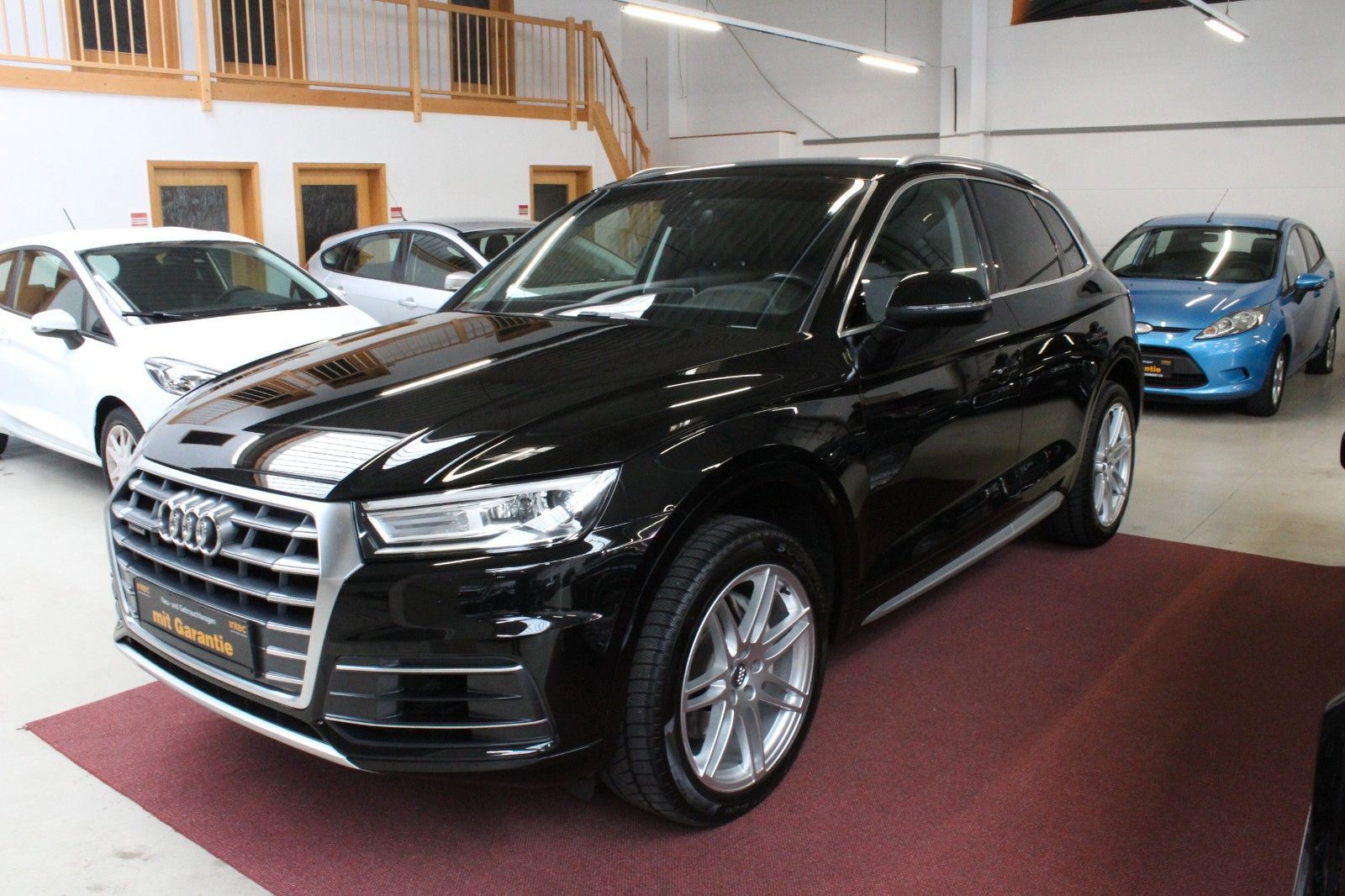 AUDI Q5 quattro sport-Autom.-Kam.-Navi-PDC-AHK-Xenon-