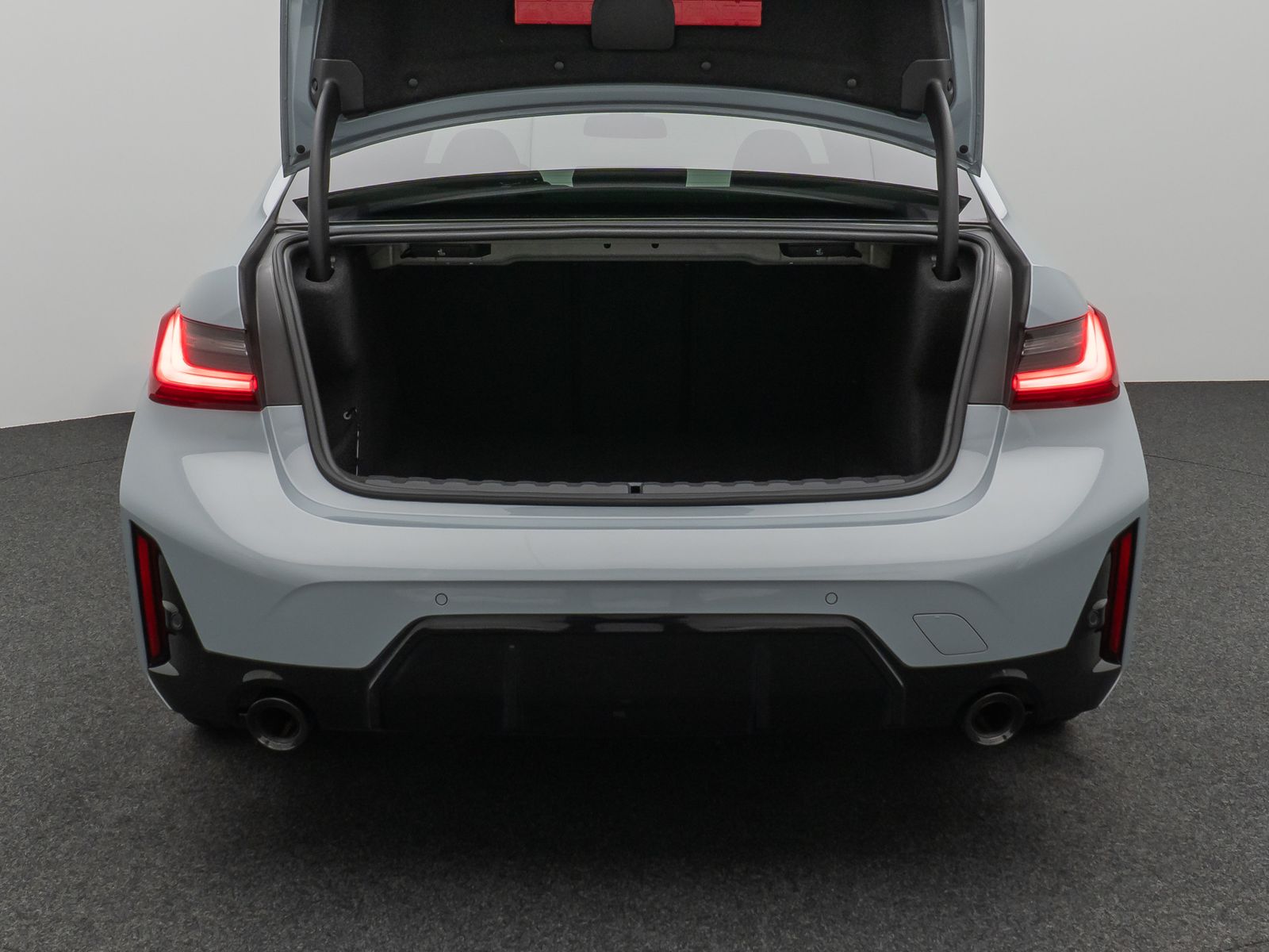 Fahrzeugabbildung BMW 320d MSport Kamera DAB HiFi Komfort Leder 19Zoll