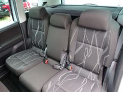 Fahrzeugabbildung Skoda Roomster Fresh  **SCHECKHEFT / 8-FACH-BEREIFT /