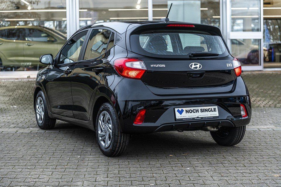 Fahrzeugabbildung Hyundai i10 1.0i 63PS Select