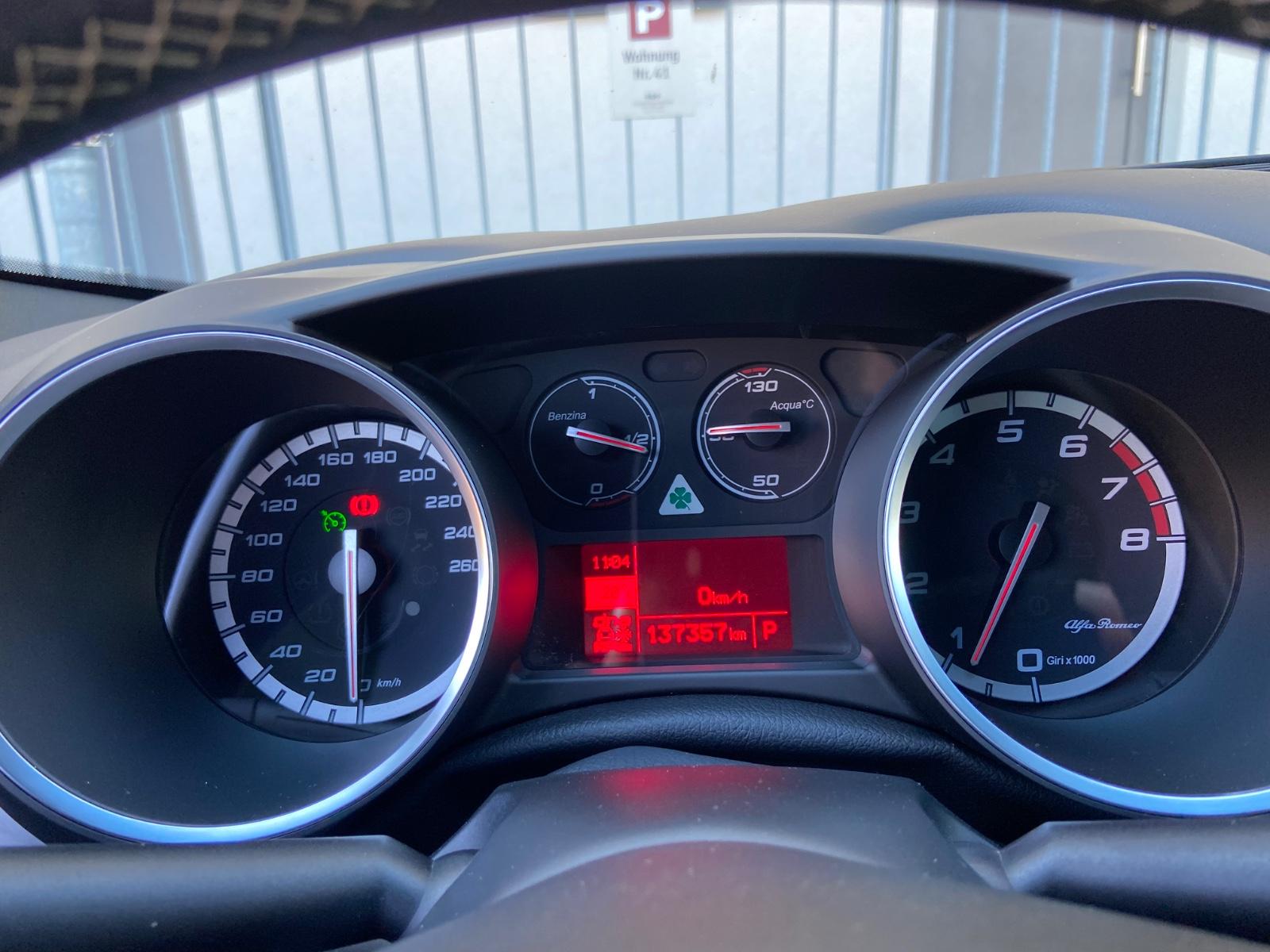 ALFA ROMEO GIULIETTA QUADRIFOGLIO VERDE - 241 ch BVA - TOIT OUVRANT - GPS - RADAR AV/AR - CLIMATISATION BI-ZONE