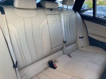 BMW 520 - 7