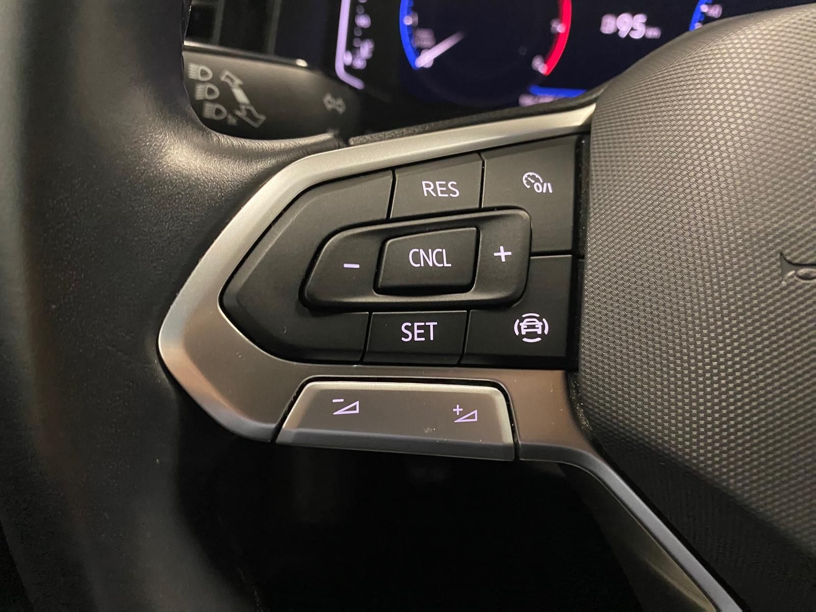 Fahrzeugabbildung Volkswagen Polo 1.0 TSI Life APP+KLIMA+KAMERA+PDC+SITZHEI++