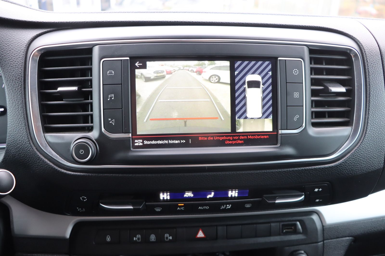 Fahrzeugabbildung Citroën Spacetourer Bus Lounge XL * LED * Navi