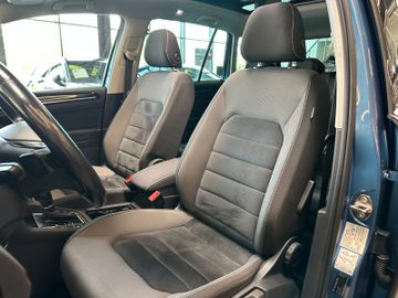 MYAUTOCENTER – Gebraucht- und Jahreswagen mit Werkstattservice in Pfaffenhofen Volkswagen Golf *1-HAND*TÜV:228*PANO*AHK*TEMPO*NAVI*PDC*