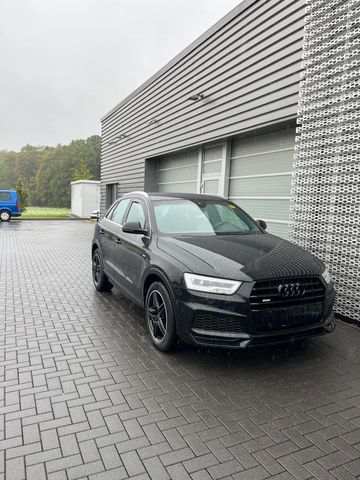 AUDI Q3 1.4 TFSI, S-line, Navi, LED, Alcantara