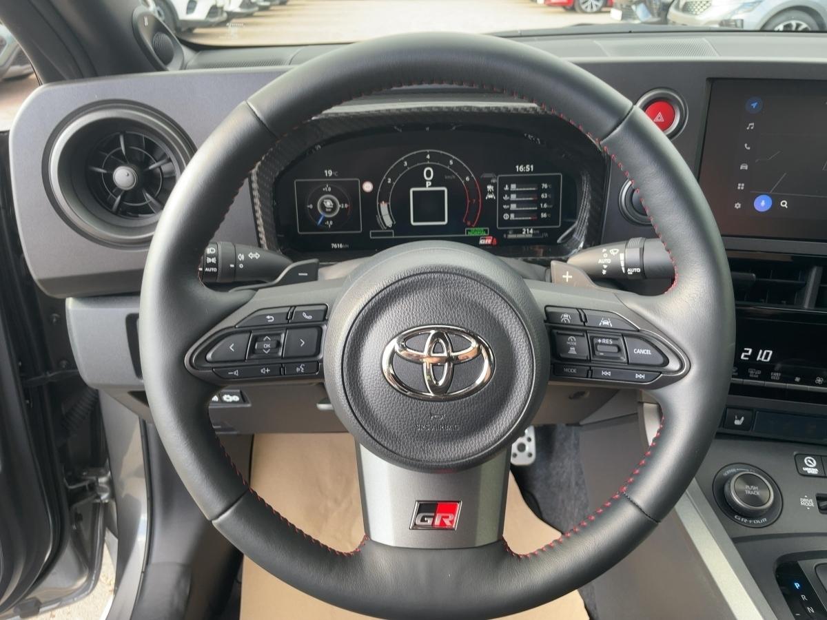 Toyota GR Yaris 1.6 Turbo GR +CARBON+MILLTEK+HR-FEDERN+