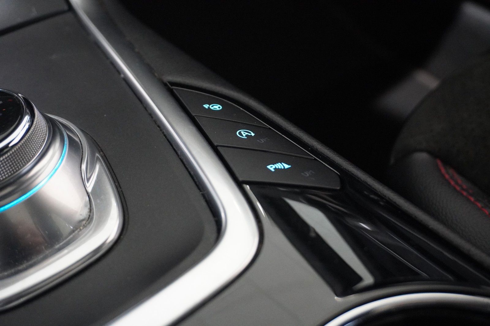 Fahrzeugabbildung Ford S-Max 2.0D ST LINE 7-SITZE NAVI/LED/KAMERA/AHK