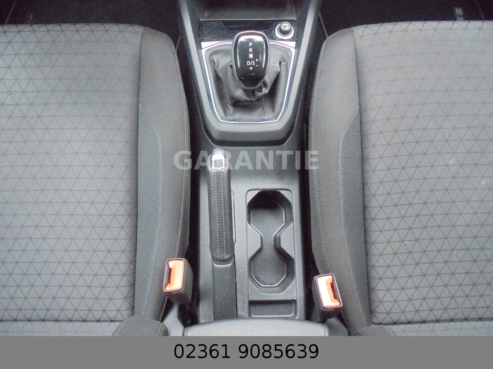 Fahrzeugabbildung Volkswagen T-Cross Life Automatik/Navi/