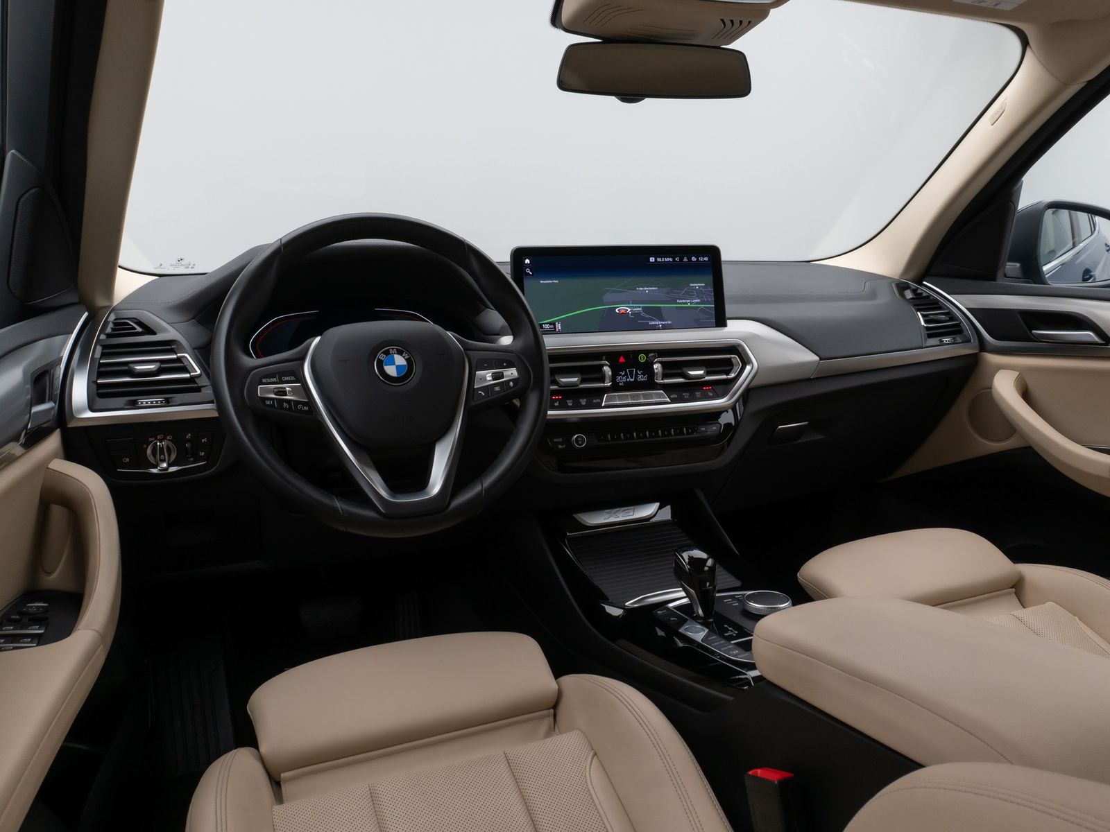Fahrzeugabbildung BMW X3 xD20d Kamera HUD DAB HiFi Komfort Leder Sport