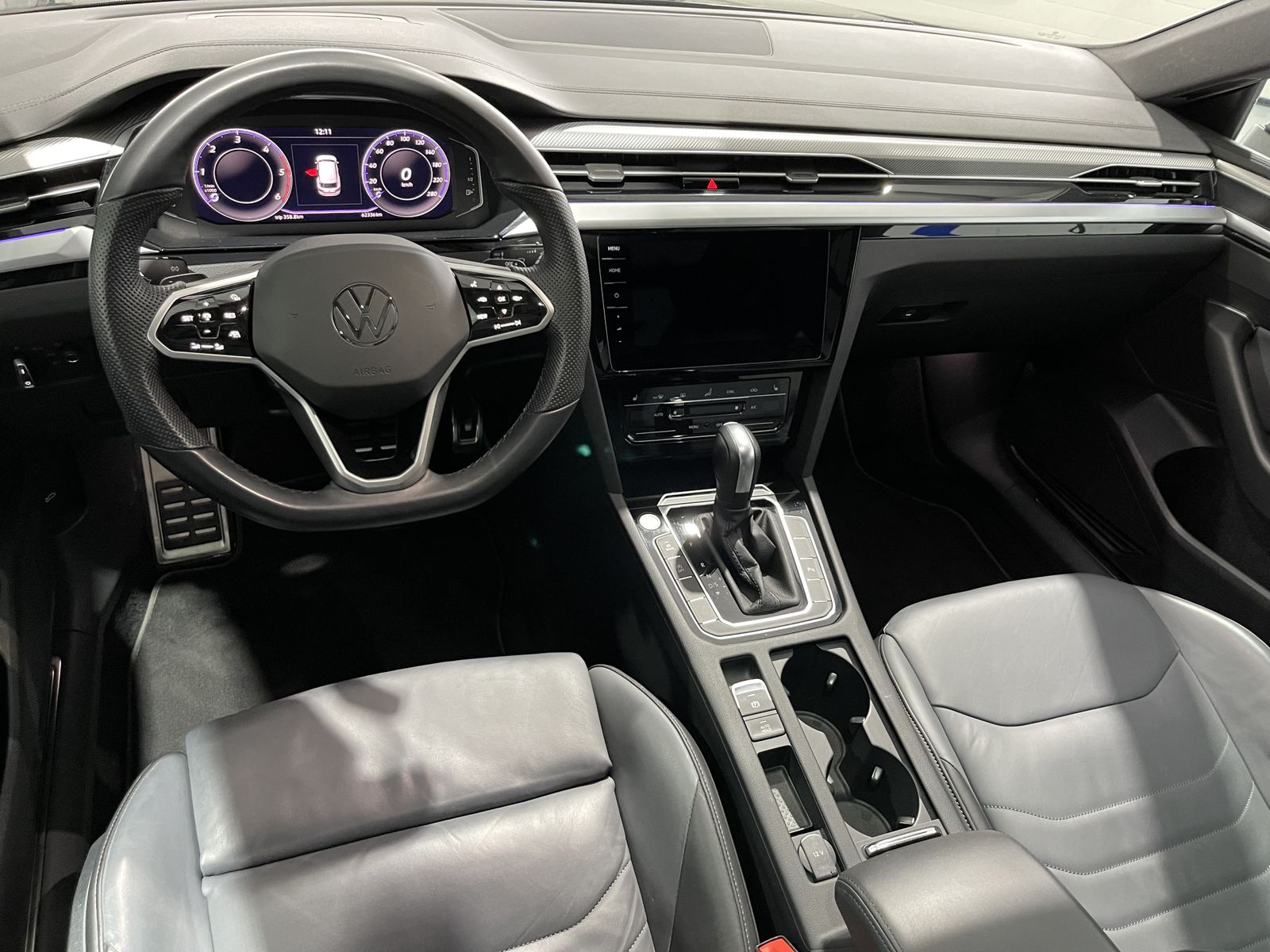 Fahrzeugabbildung Volkswagen Arteon Shooting Brake 2.0 TDI*Leder*AHK*Pano*Cam