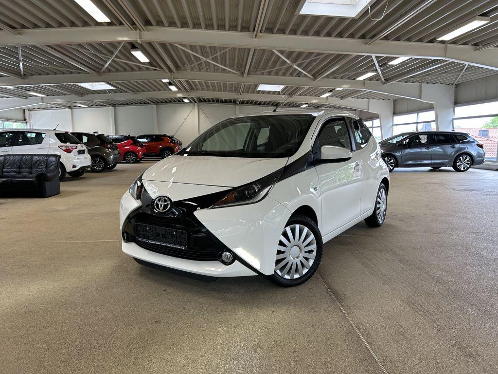 Toyota Aygo x-play touch