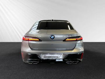 BMW M760 - 8