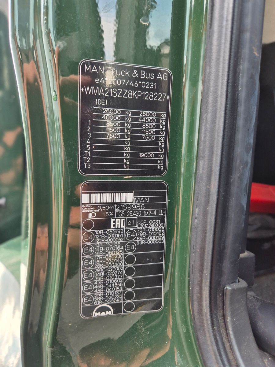 Fahrzeugabbildung MAN TGS 26.420 6x2-4 LL Hiab 177K PRO 2 Stück