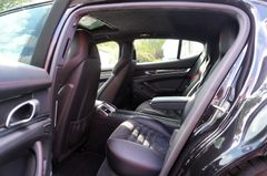 Fahrzeugabbildung Porsche Panamera GTS 4.8 BOSE Alcantara Carbon Kam! TOP!