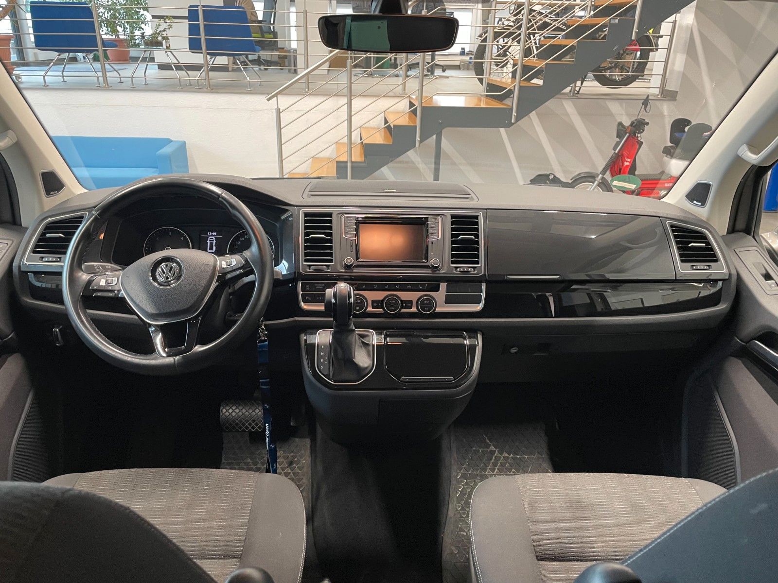 Fahrzeugabbildung Volkswagen T6 Multivan Comfortline / AHK