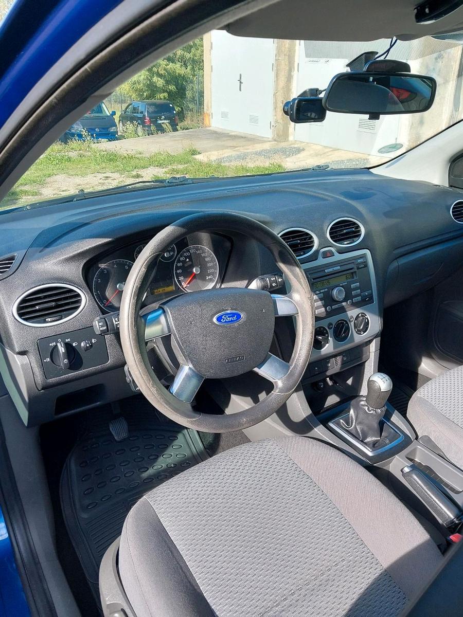 Ford Focus 2007 — photo 11