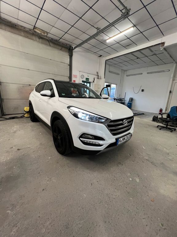Image of Hyundai TUCSON