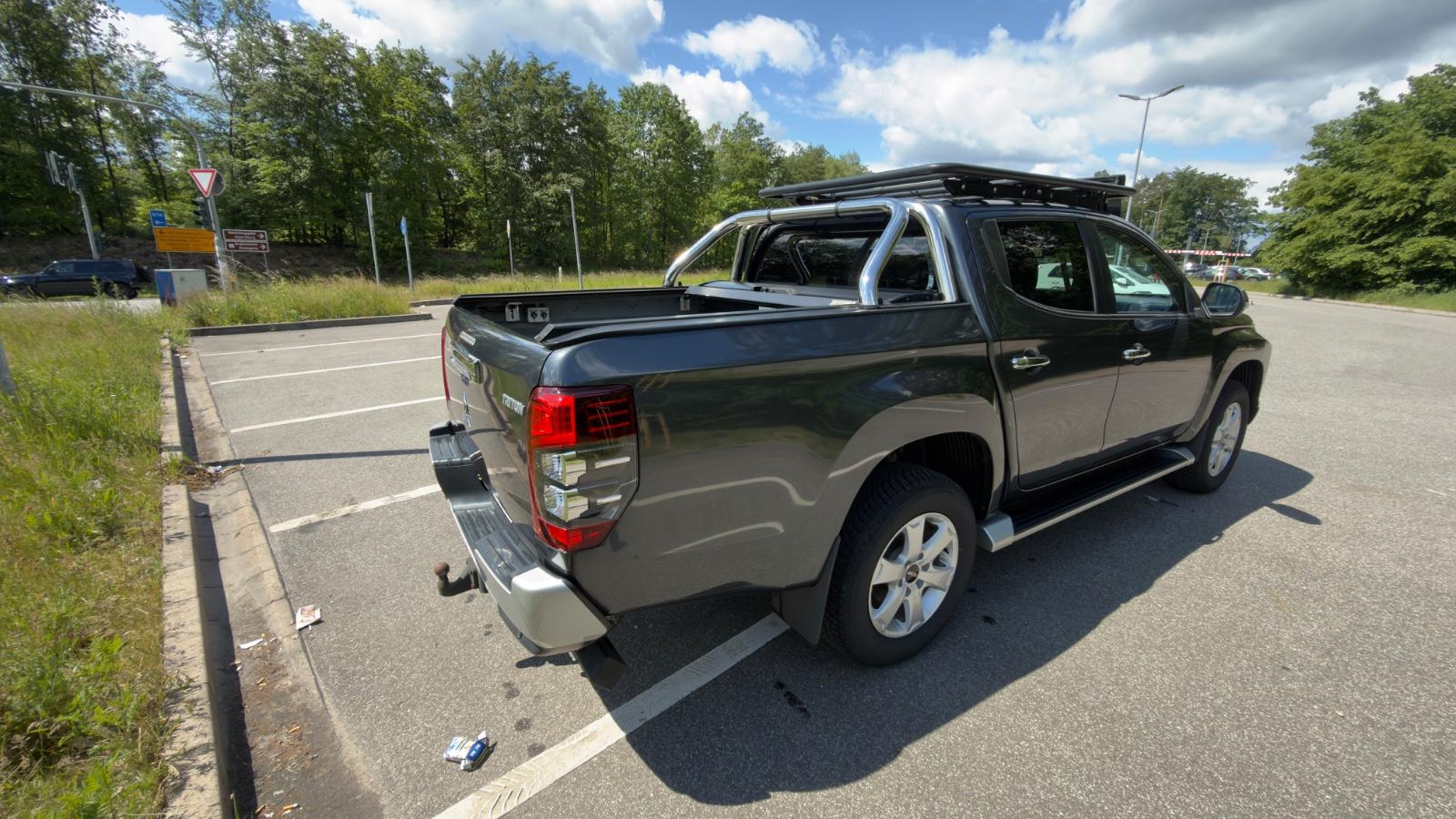 Mitsubishi L200 Vollaustattung Leder Top Navi