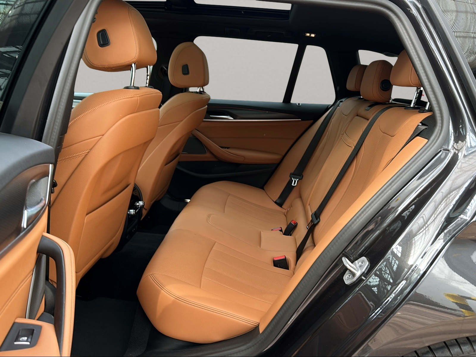 BMW 520i Touring M Sport Standheizung Harman/K foto 15