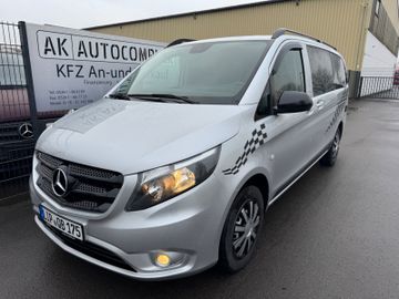 Mercedes V 220 - 6