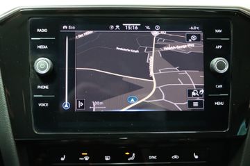 Volkswagen Passat Variant 2.0 R-Line AHK StHz Matrix Kamera