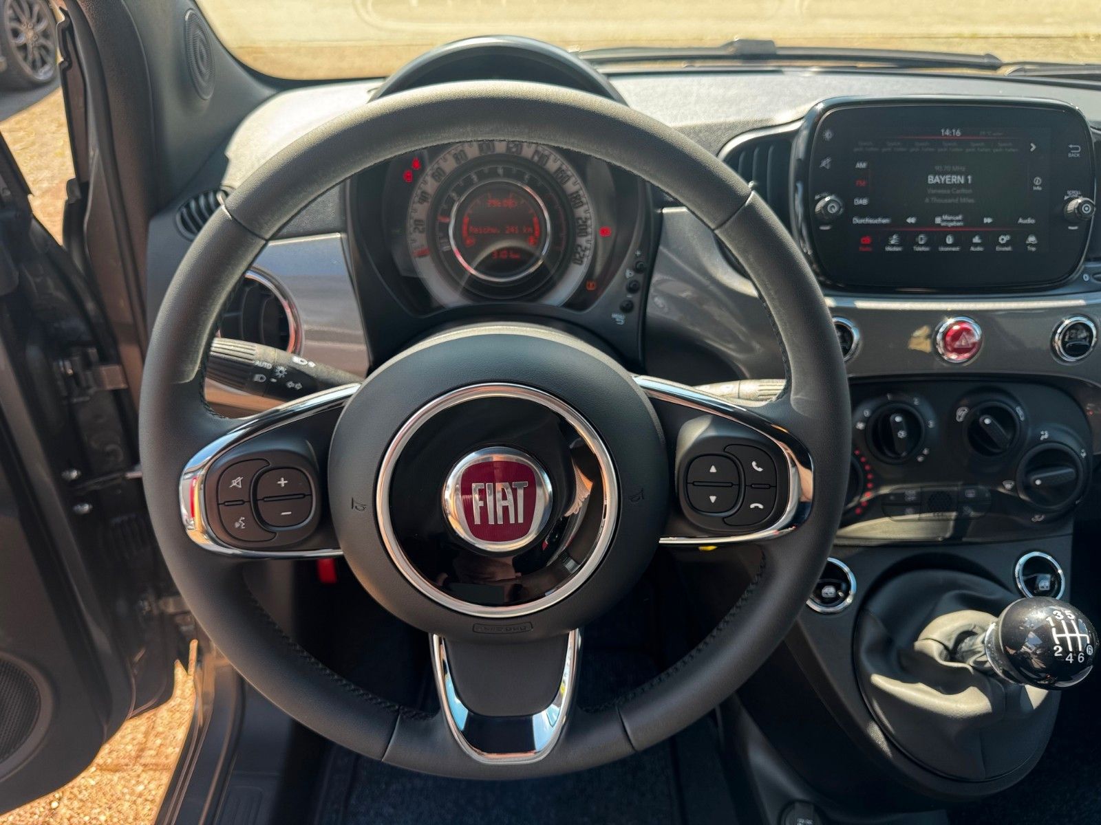 Fahrzeugabbildung Fiat 500 1.0 GSE Hybrid CLUB 70PS