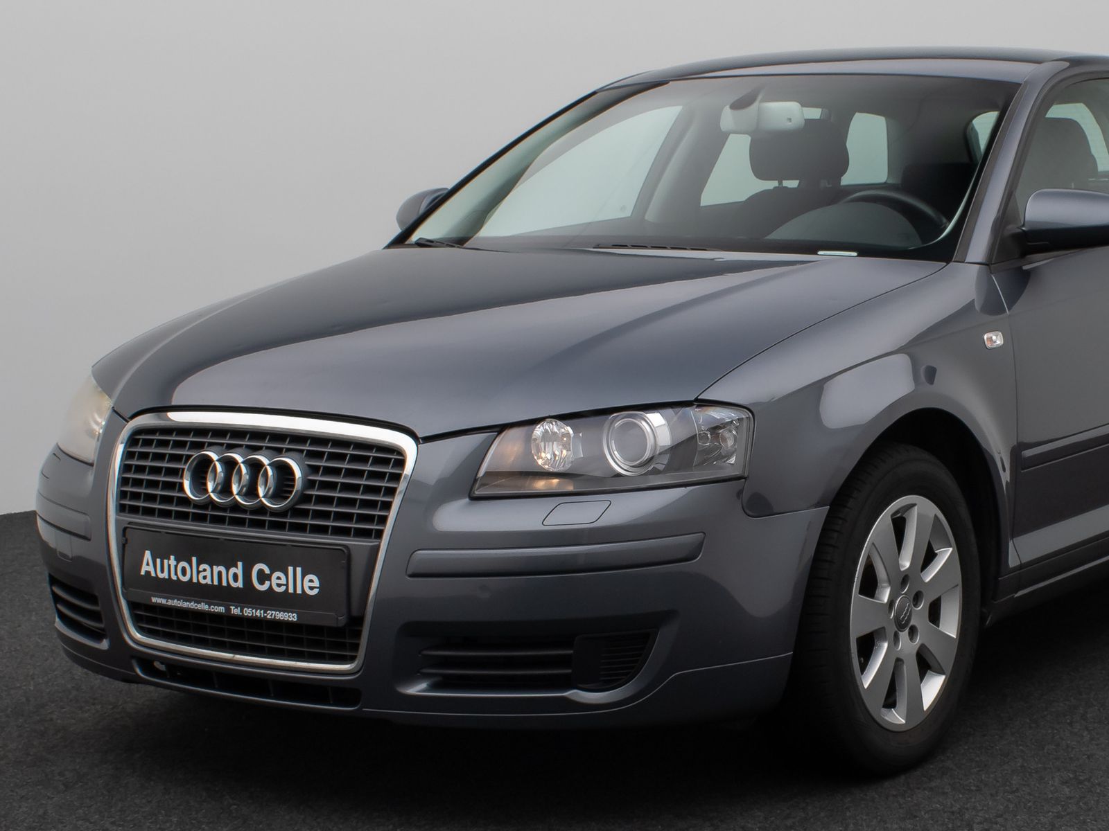 Fahrzeugabbildung Audi A3 Sportback 1.6 FSI Ambiente Sitzhzg PDC Xenon