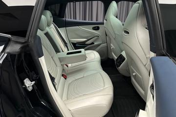 صورة مصغرة 46 لـ 2024 Aston Martin DBX