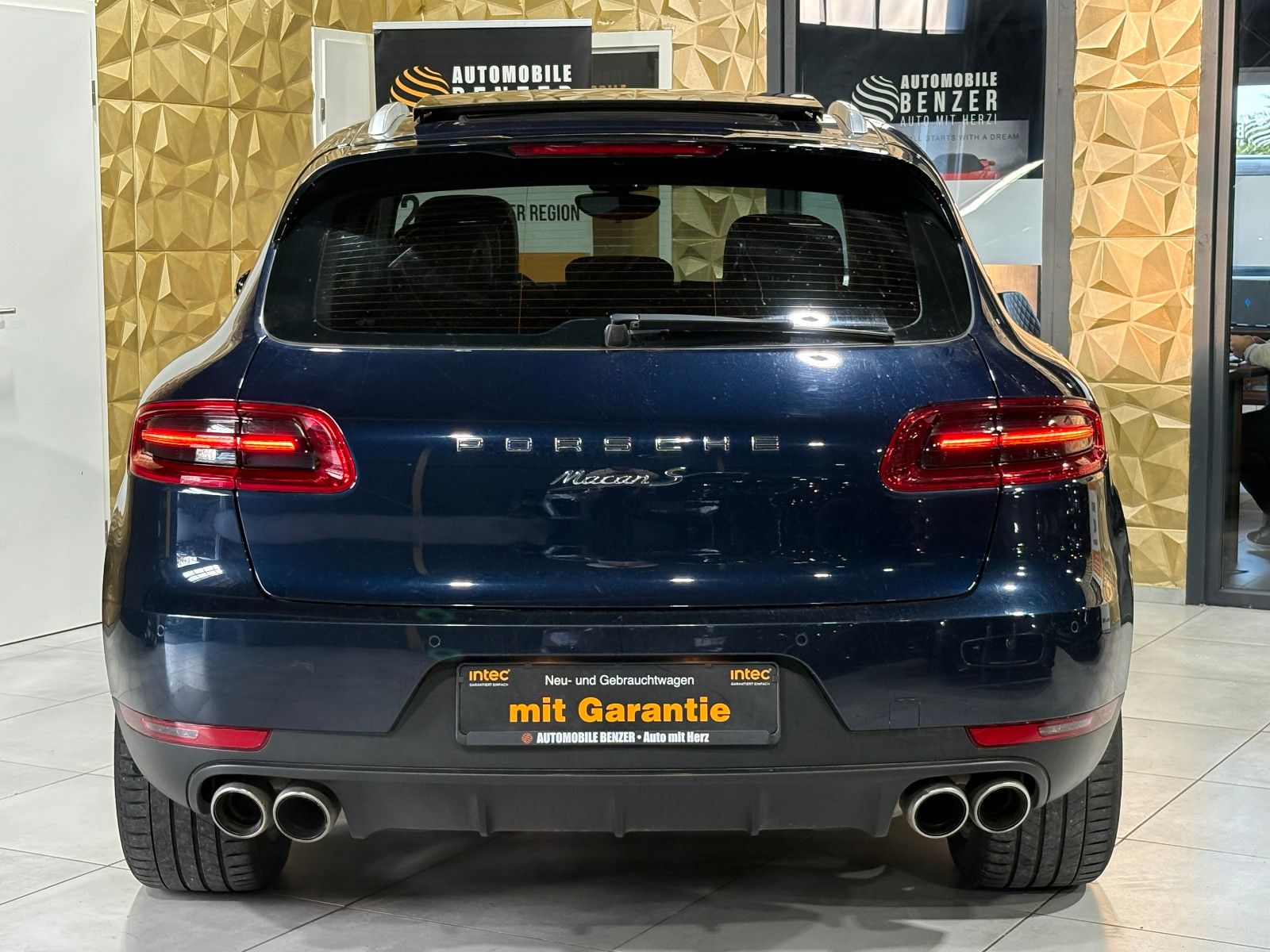 Fahrzeugabbildung Porsche Macan S Diesel/PANO/APPLE/NAVI/PDC/TEMPOMAT/SHZ