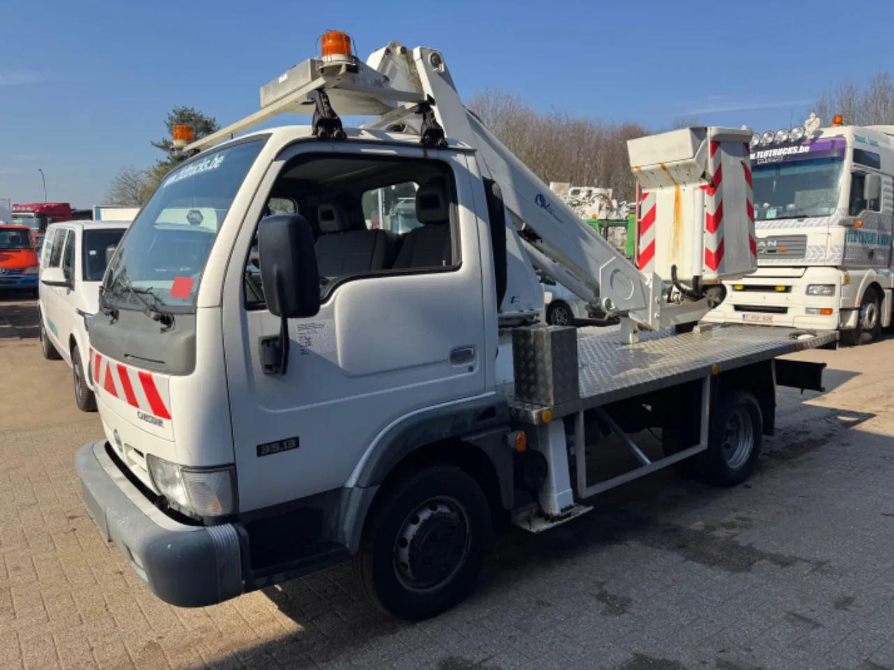 Nissan Cabstar **LOW MILEAGE-10 METER LIFT**