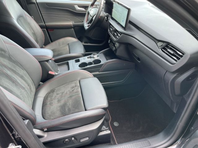 Fahrzeugabbildung Ford Kuga 2.5 Duratec Plug-in-Hybrid ST-Line X Autom.