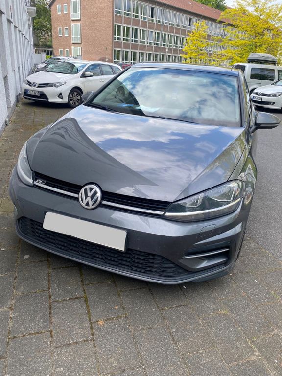 Image of Volkswagen Golf