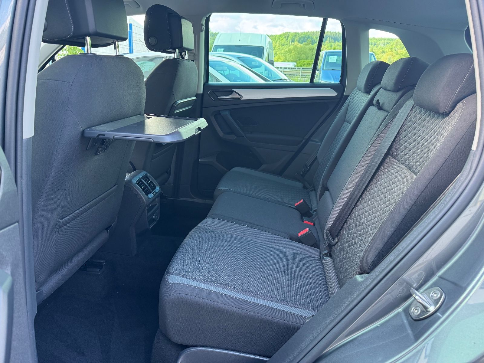 Volkswagen Tiguan 2.0 TDI Comf./AHK/KAM. 360°/ACC/NAVI/1.HD foto 19