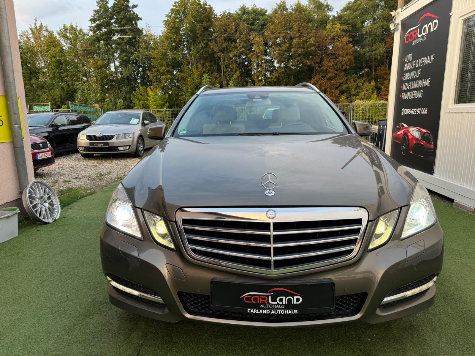 Mercedes-Benz E 200 E T-Modell E 200 CGI BlueEfficiency -VOLL!