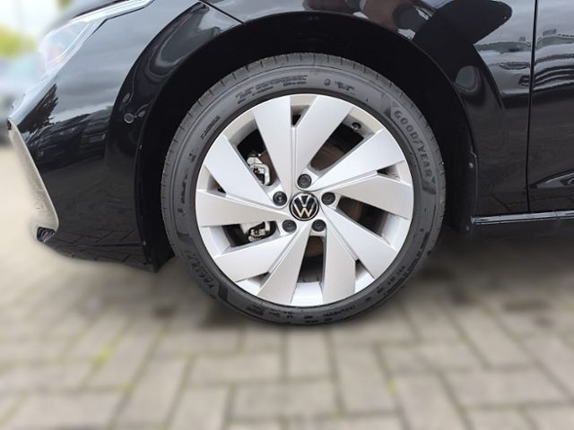 Fahrzeugabbildung Volkswagen Golf VIII 1.5 TSI Enegy LED NAVI AHK CLIMATRONIC