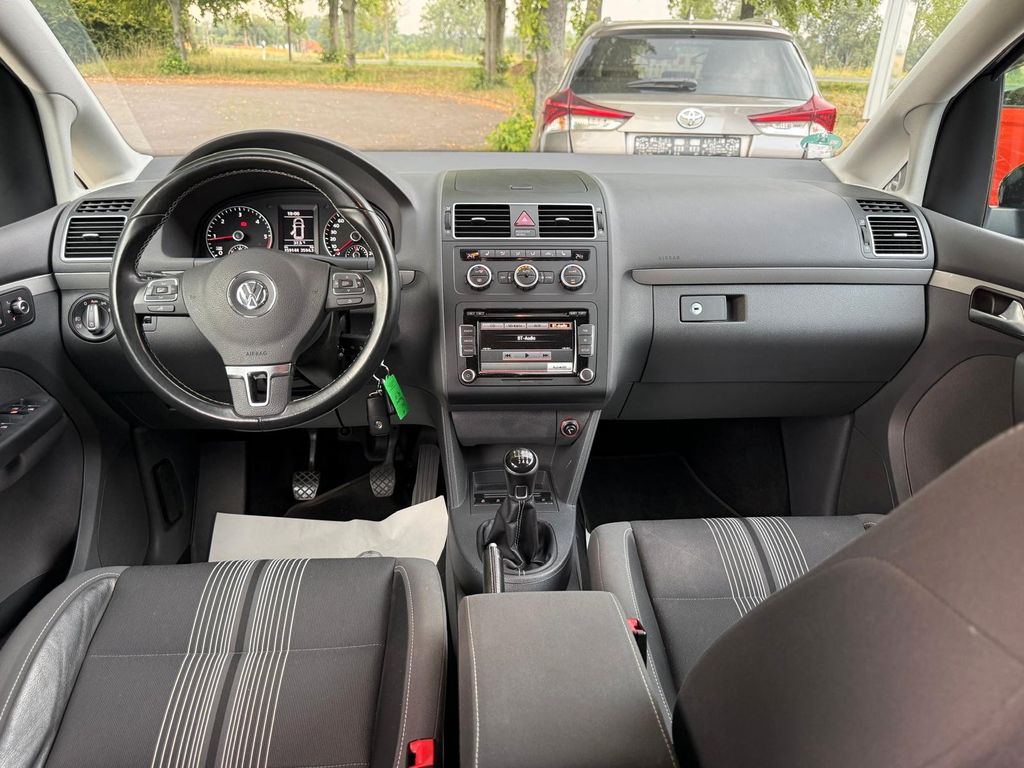Volkswagen Touran 1.6 TDI Comfortline 7-Sitze Facelift - Bild 7