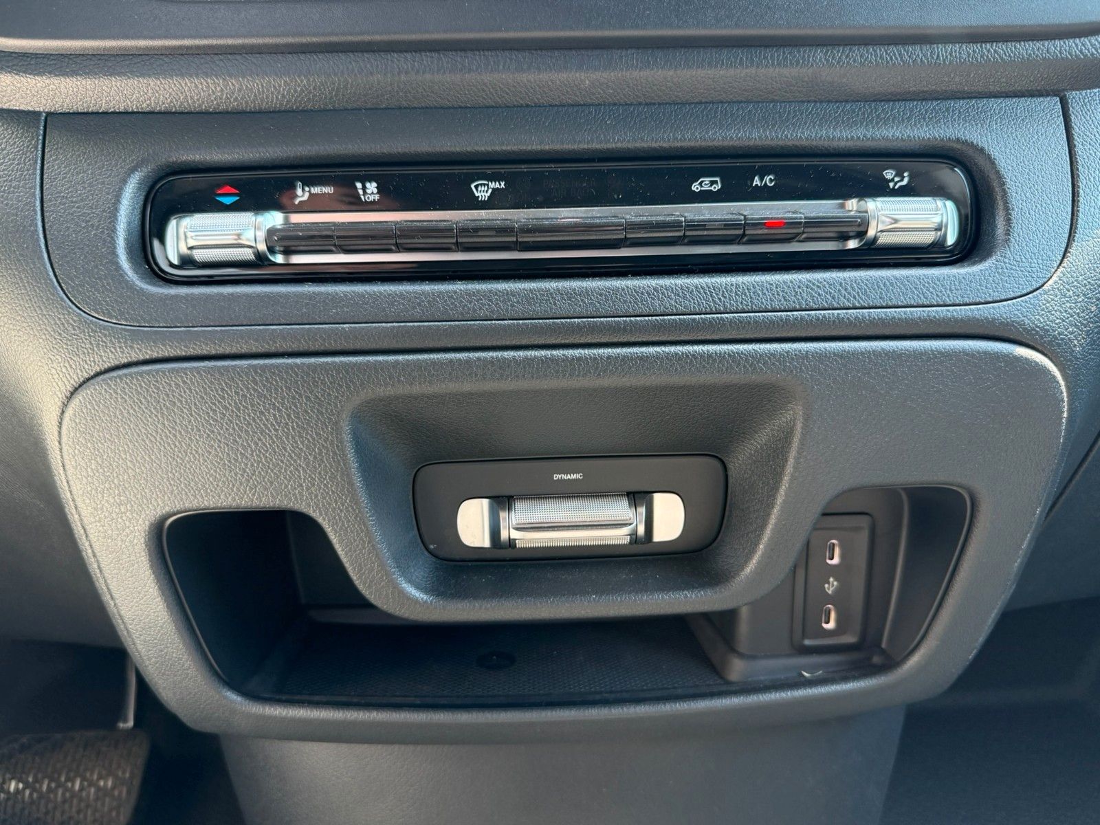 Fahrzeugabbildung Mercedes-Benz Vito 116 CDI 9G Klima Kamera SHZ